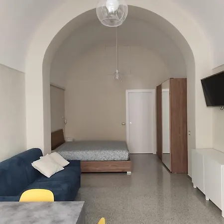 Salone 26 Apartment *